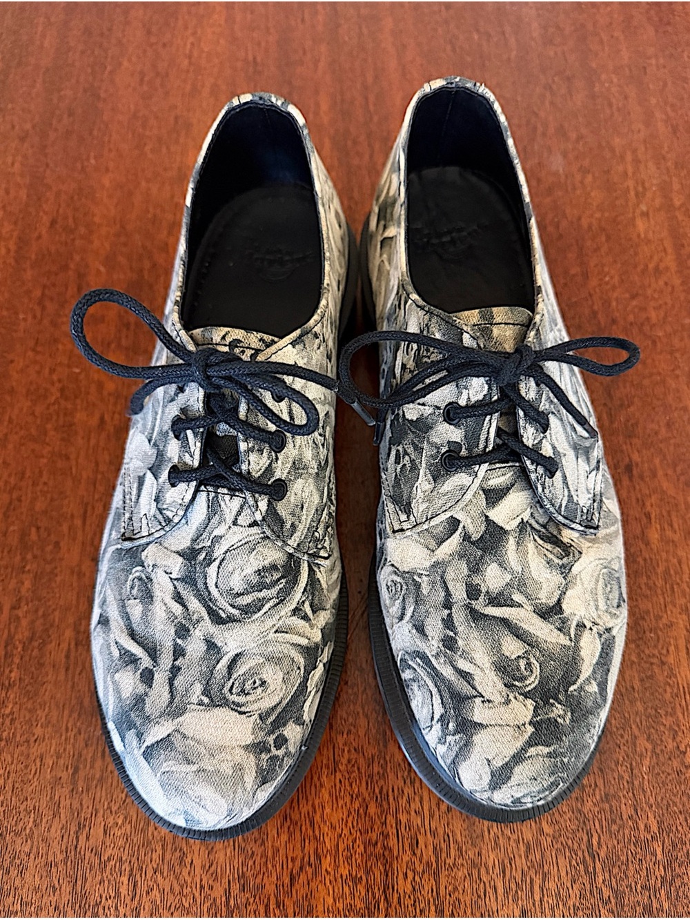 Dr Martens Lester 3 Eye Skull & Roses Oxfords